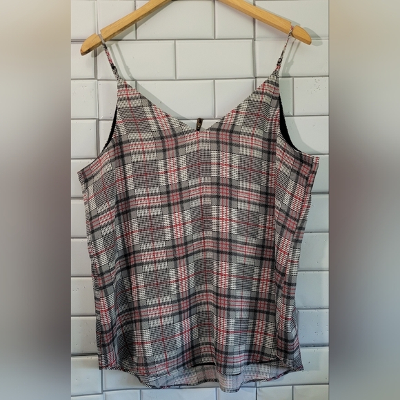 Phicia | 14th And Union | Express Ladies Lot Of 3 Sleeveless Blouse Tank & Cami - Picture 13 of 15